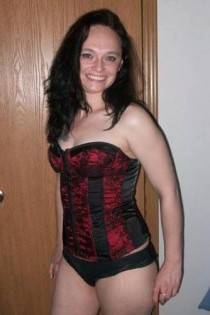 , 23  female escort, milano